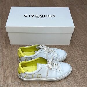 Givenchy Women's White and Yellow Sneakers